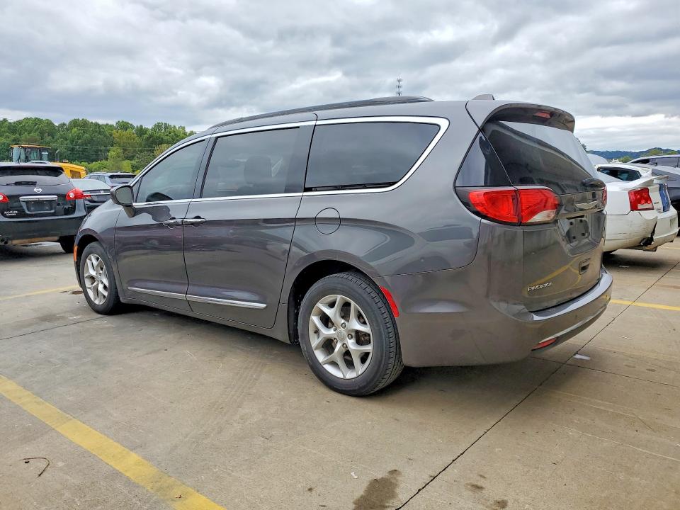 Zdjęcie 2 z aukcji – 2017 CHRYSLER PACIFICA z VIN 2C4RC1BG5HR528343