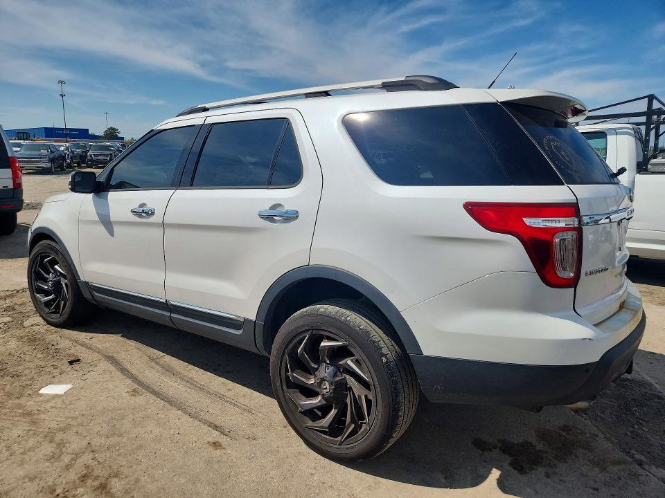 Снимка 2 от търг – 2013 FORD EXPLORER с VIN 1FM5K8F8XDGB11322