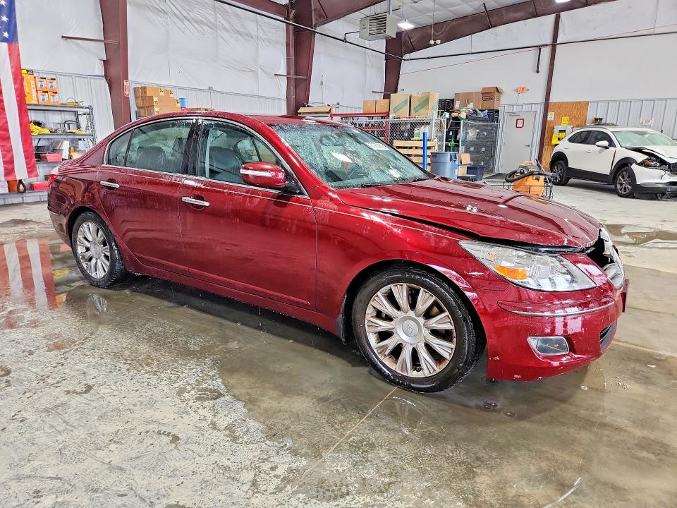 Photo 4 from auction – 2009 HYUNDAI GENESIS with VIN KMHGC46EX9U025232