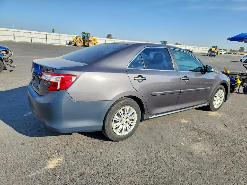 Photo 3 from auction – 2013 TOYOTA CAMRY with VIN 4T4BF1FK3DR296007