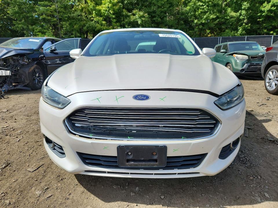 Foto 5 de la subasta – 2013 FORD FUSION con VIN 3FA6P0LU4DR266105