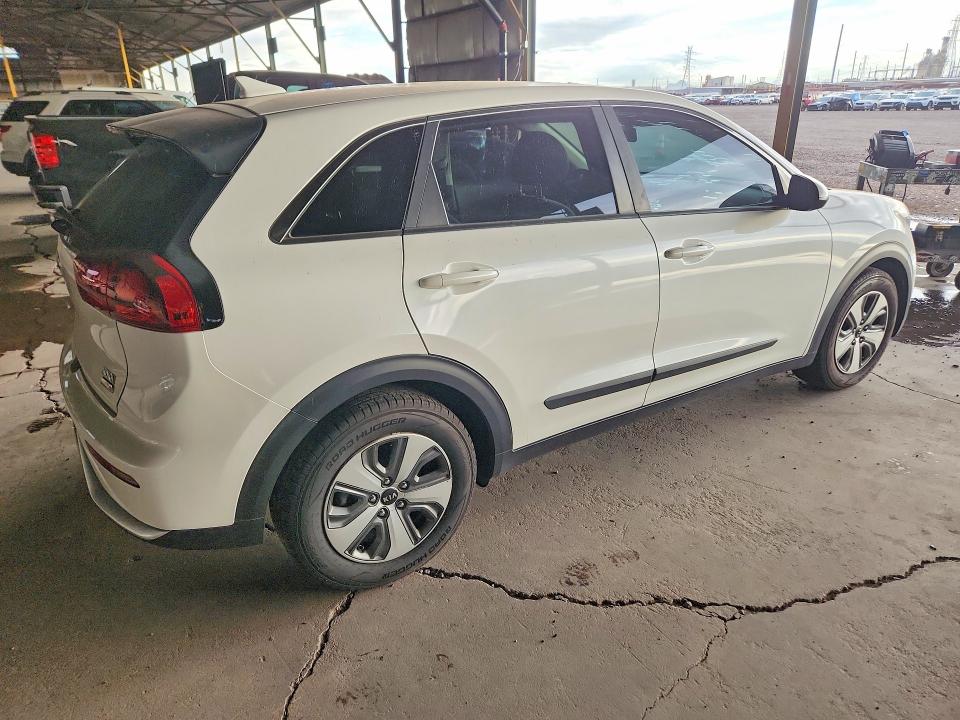 Снимка 3 от търг – 2019 KIA NIRO с VIN KNDCB3LC4K5265153