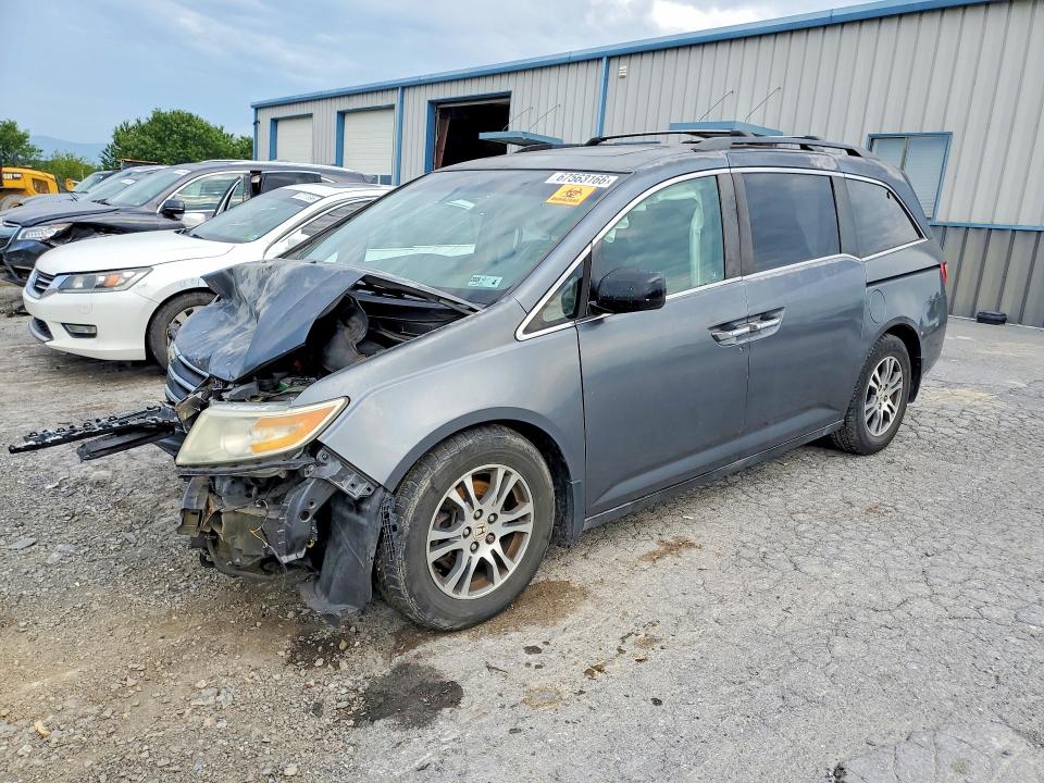 HONDA ODYSSEY 2011 with VIN 5FNRL5H6XBB020085 - Photo from auction