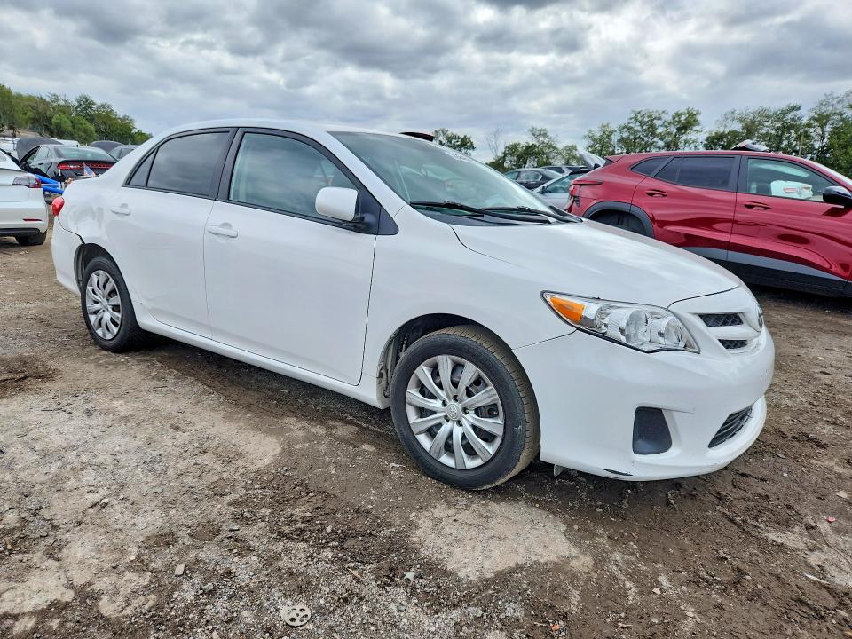 Снимка 4 от търг – 2012 TOYOTA COROLLA с VIN 5YFBU4EE3CP020827