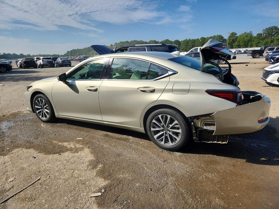 Photo 2 from auction – 2022 LEXUS ES 350 with VIN 58ADZ1B13NU128630