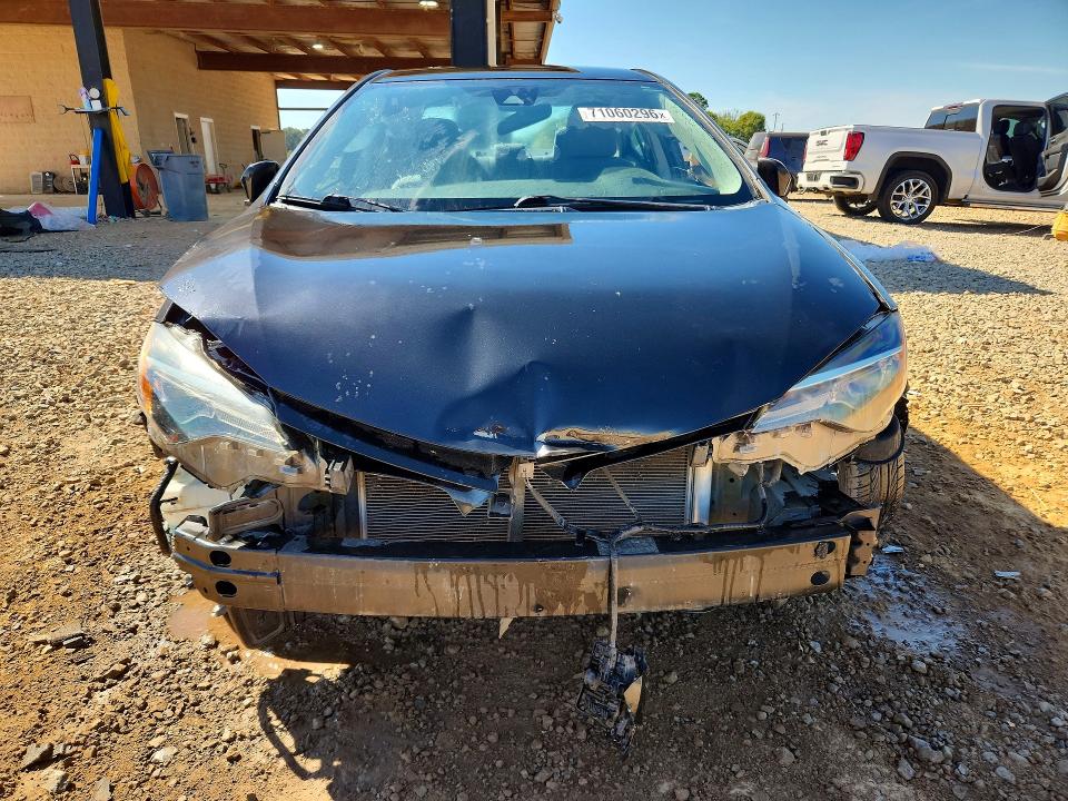 Снимка 5 от търг – 2017 TOYOTA COROLLA с VIN 5YFBURHE4HP610518