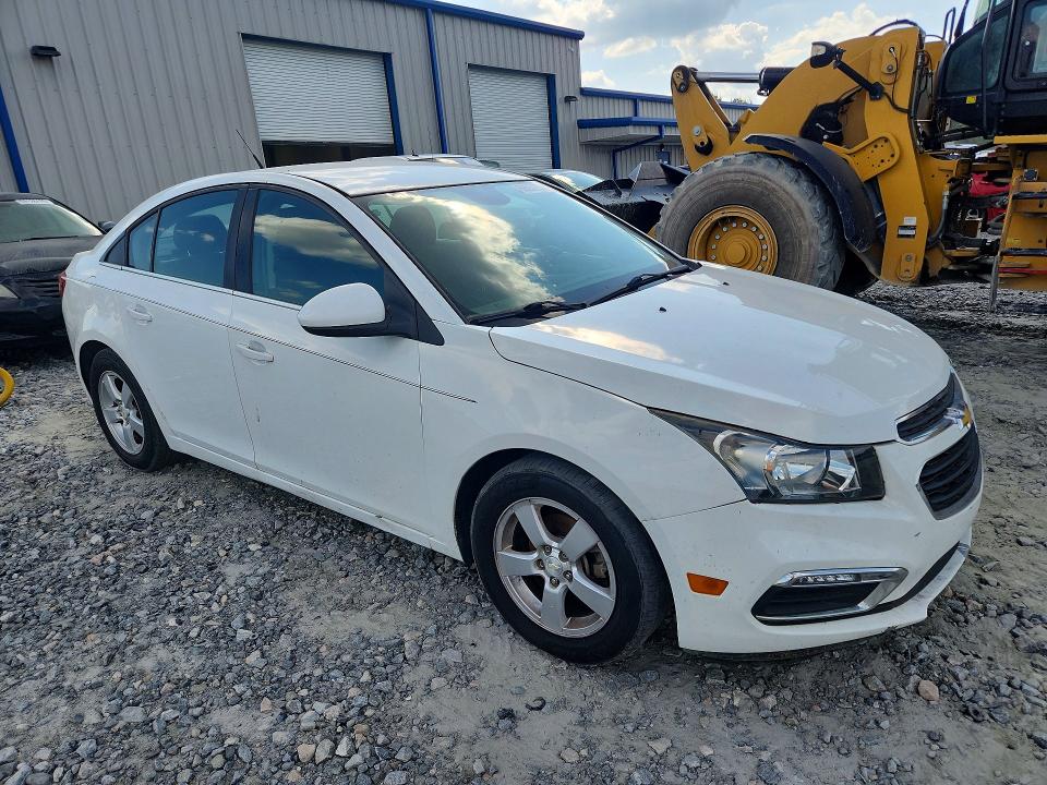 Photo 4 from auction – 2015 CHEVROLET CRUZE with VIN 1G1PC5SB9F7276882