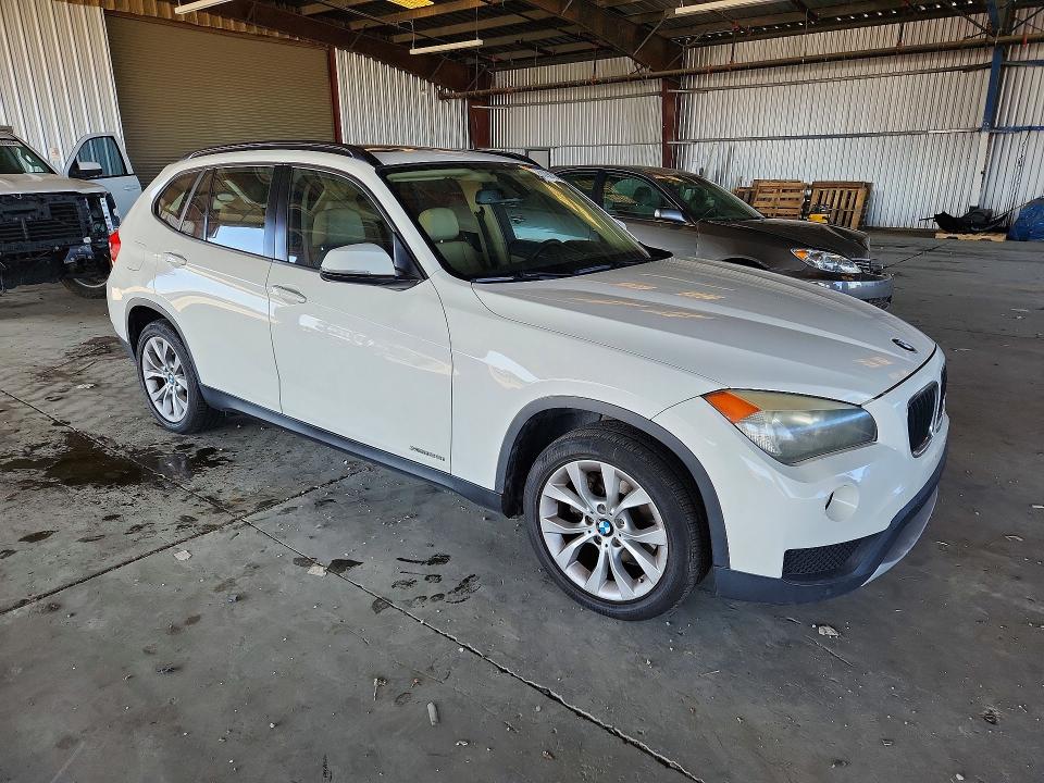 صورة رقم 4 من المزاد - 2014 BMW X1 مع VIN WBAVL1C53EVY11891