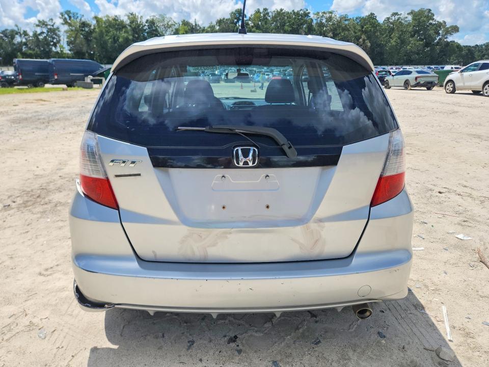 Photo 6 from auction – 2013 HONDA FIT with VIN JHMGE8H55DC005731
