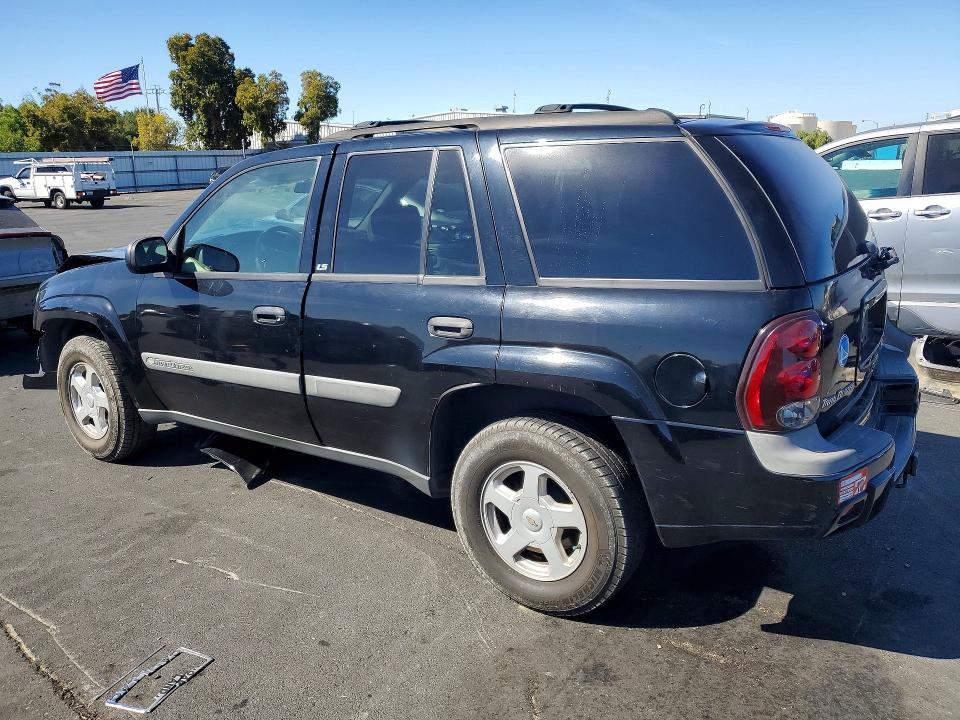 Photo 2 from auction – 2003 CHEVROLET TRAILBLAZER with VIN 1GNDT13SX32115071