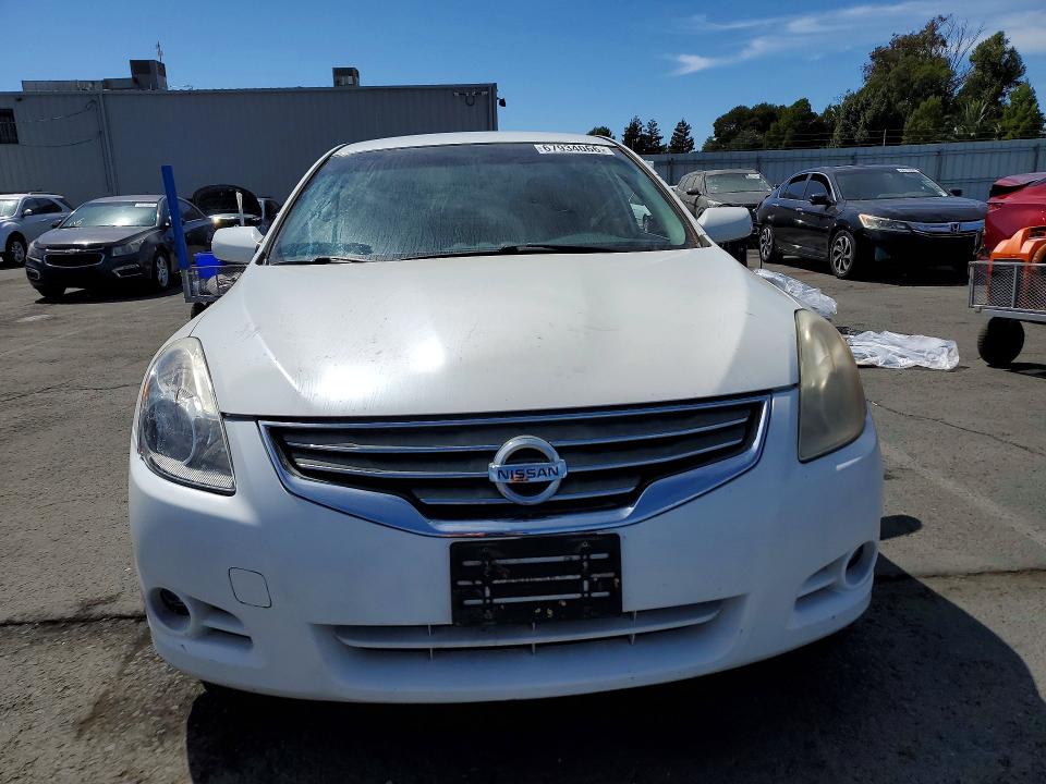 Zdjęcie 5 z aukcji – 2011 NISSAN ALTIMA z VIN 1N4AL2AP8BN414643