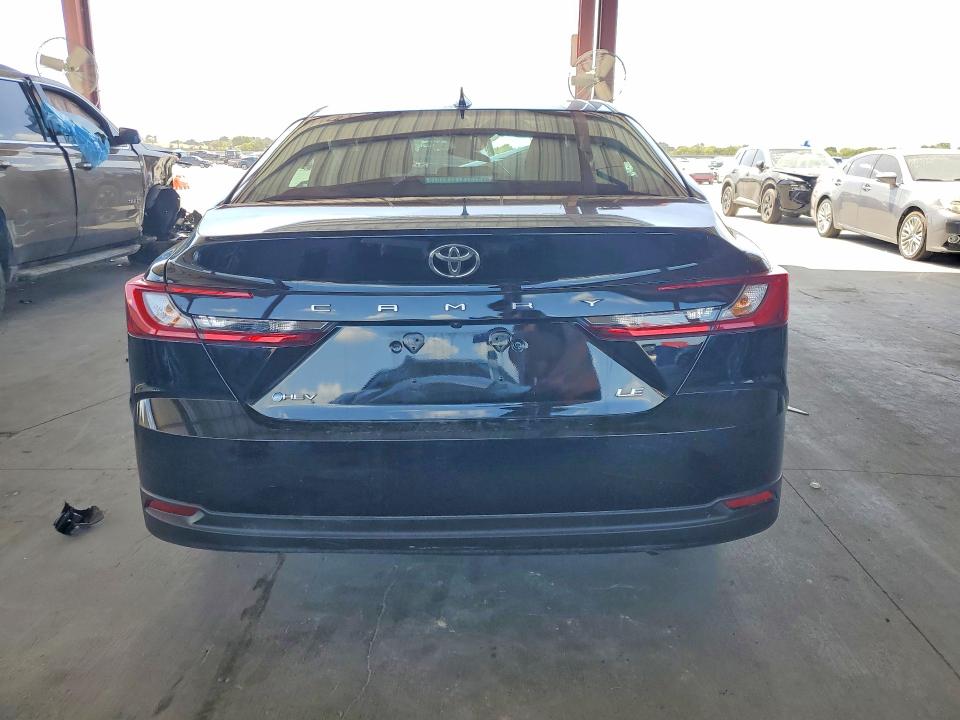 Photo 6 from auction – 2026 TOYOTA CAMRY with VIN 4T1DAACK6TU724785