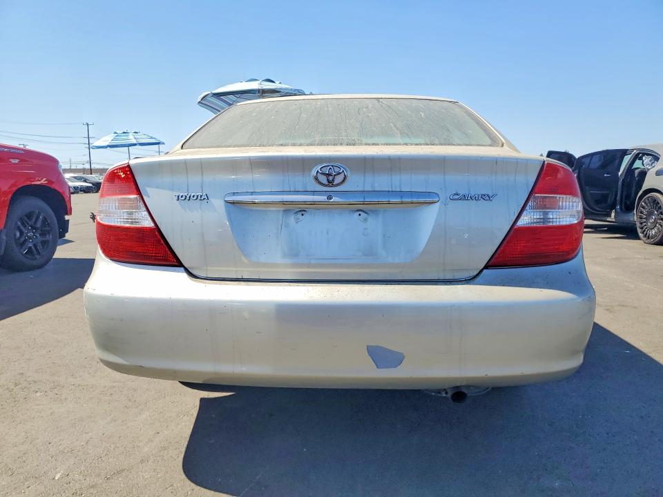 Photo 6 from auction – 2004 TOYOTA CAMRY with VIN 4T1BE32K04U371843