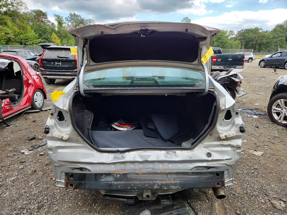 Photo 6 from auction – 2016 TOYOTA COROLLA with VIN 2T1BURHE7GC652972