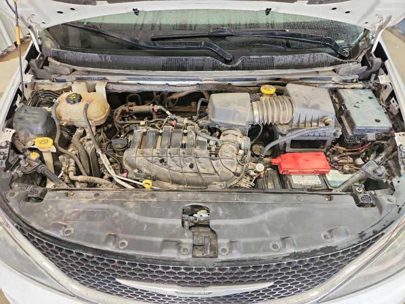 Снимка 12 от търг – 2021 CHRYSLER VOYAGER с VIN 2C4RC1DG3MR512052