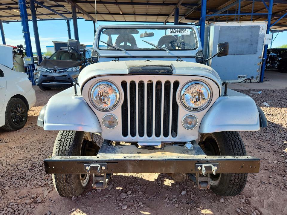 Photo 5 from auction – 1983 JEEP JEEP with VIN 1JCCM85A9DT050013
