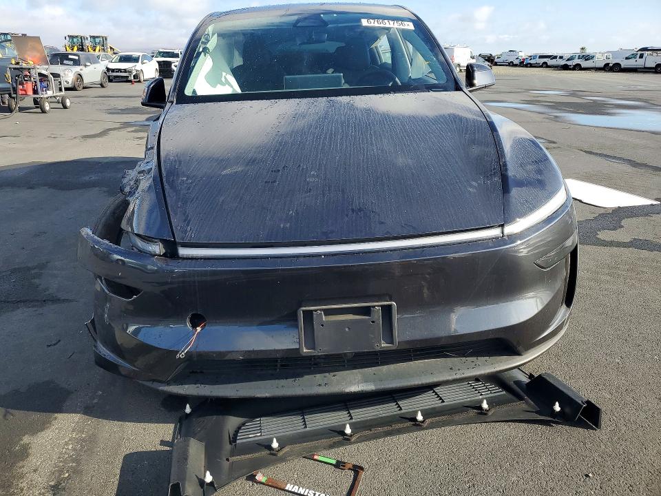 Фото 5 с аукциона – 2026 TESLA MODEL Y с VIN 7SAYGDED9TF399615