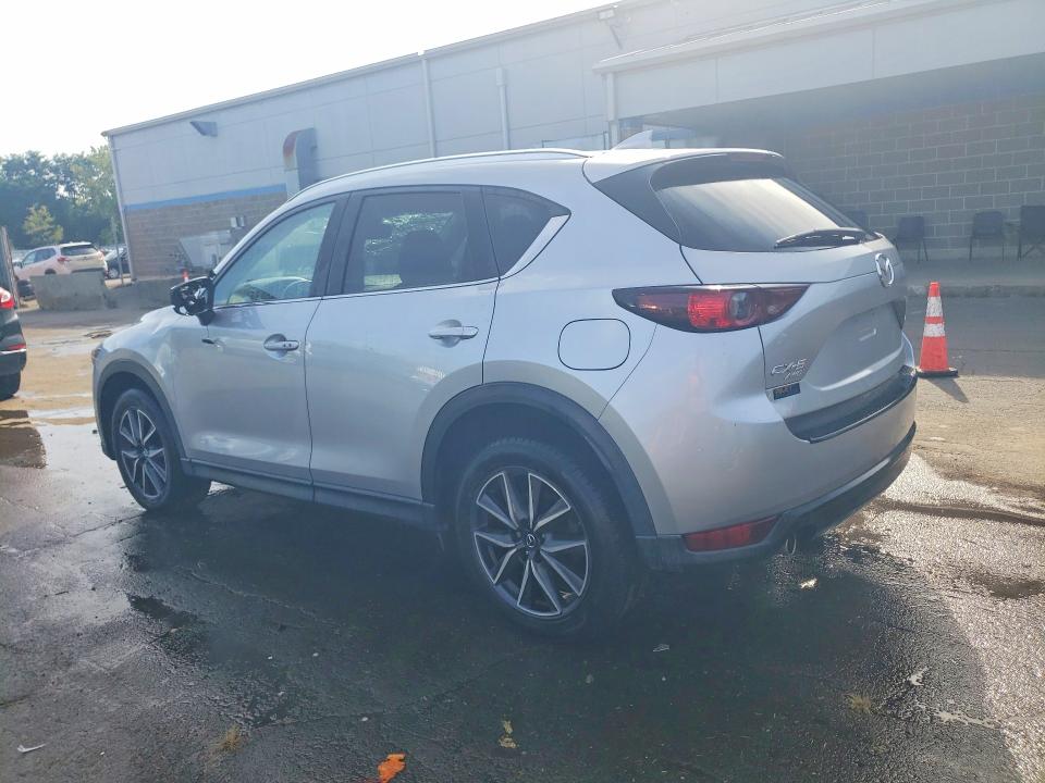 Foto 2 de la subasta – 2018 MAZDA CX-5 con VIN JM3KFBCMXJ0329444