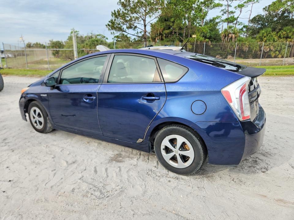 Photo 2 from auction – 2012 TOYOTA PRIUS with VIN JTDKN3DU4C1599136