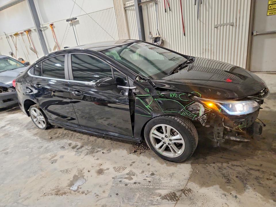 Photo 4 from auction – 2018 CHEVROLET CRUZE with VIN 1G1BE5SM1J7148649
