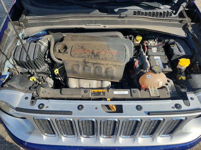 Photo 11 from auction – 2017 JEEP RENEGADE with VIN ZACCJBDB7HPE85745