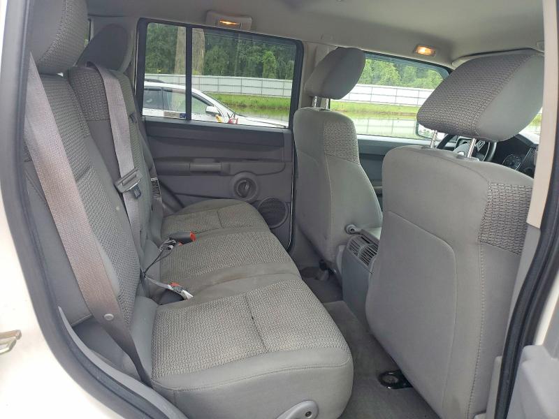 Photo 11 from auction – 2006 JEEP COMMANDER with VIN 1J8HG48K16C342536