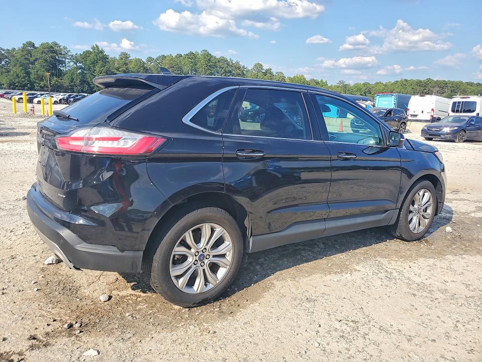 Photo 3 from auction – 2022 FORD EDGE with VIN 2FMPK4K93NBA55622