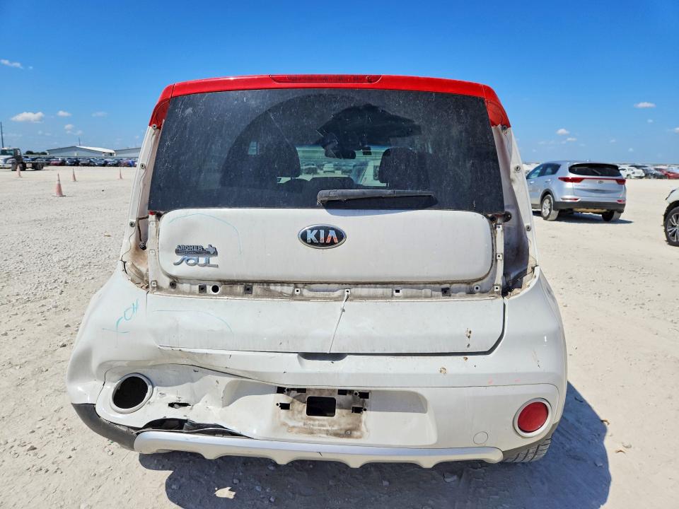 Photo 6 from auction – 2017 KIA SOUL with VIN KNDJP3A52H7434483