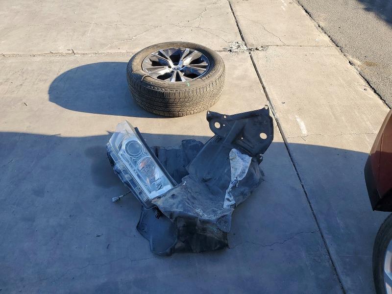 Photo 13 from auction – 2019 TOYOTA HIGHLANDER with VIN 5TDBZRFH0KS718891