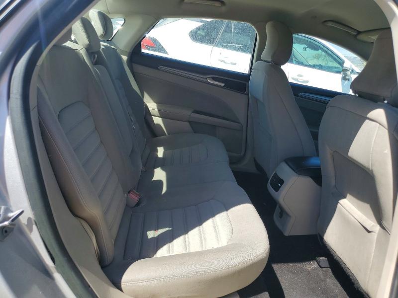Photo 10 from auction – 2019 FORD FUSION with VIN 3FA6P0LU3KR225526