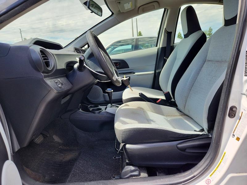 Photo 7 from auction – 2012 TOYOTA PRIUS C with VIN JTDKDTB38C1015284