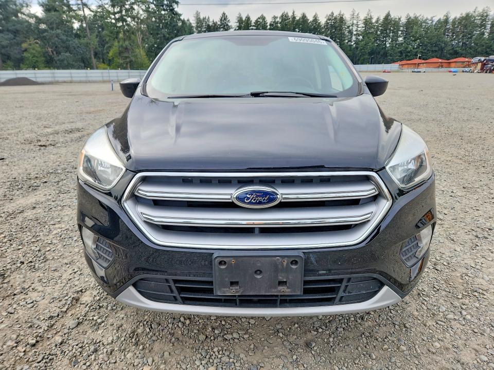 Photo 5 from auction – 2017 FORD ESCAPE with VIN 1FMCU9GD0HUC27364