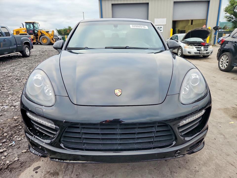 Photo 5 from auction – 2013 PORSCHE CAYENNE with VIN WP1AD2A28DLA74774