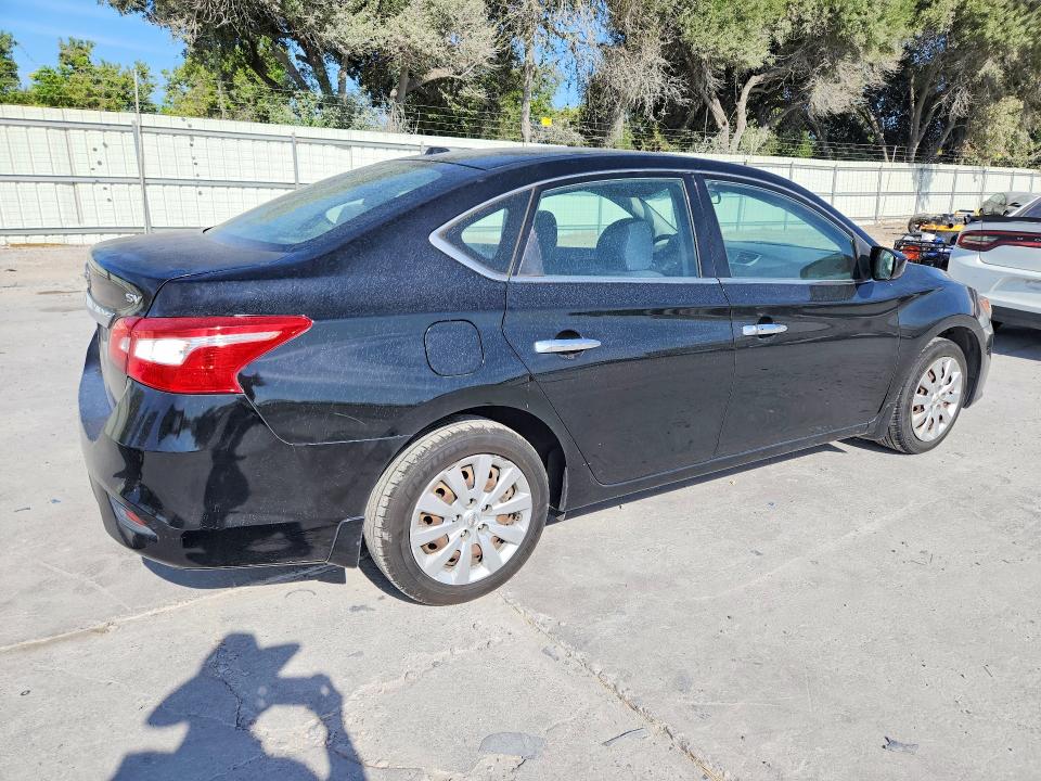 Photo 3 from auction – 2016 NISSAN SENTRA with VIN 3N1AB7AP3GL648824