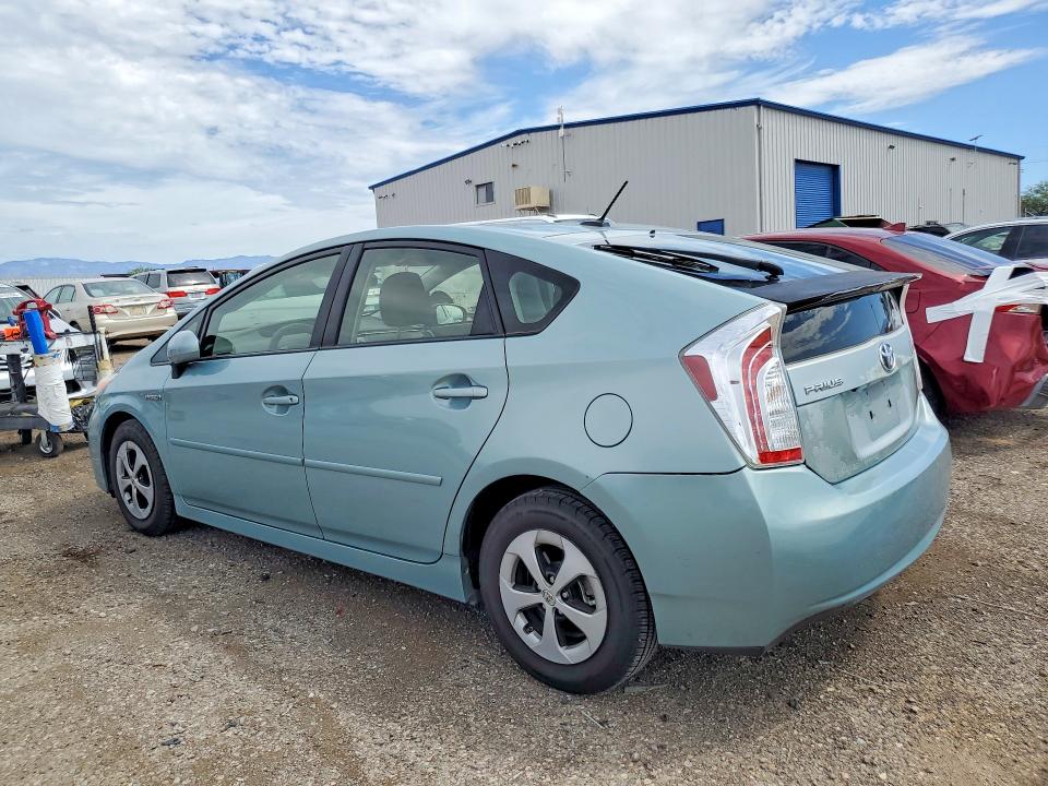Photo 2 from auction – 2013 TOYOTA PRIUS with VIN JTDKN3DU7D1689270
