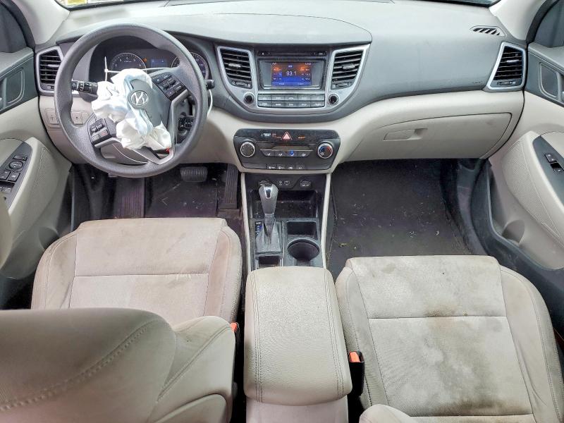 Снимка 8 от търг – 2016 HYUNDAI TUCSON с VIN KM8J3CA41GU236153