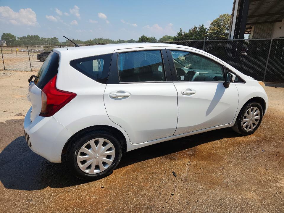 Снимка 3 от търг – 2015 NISSAN VERSA NOTE с VIN 3N1CE2CP3FL432079
