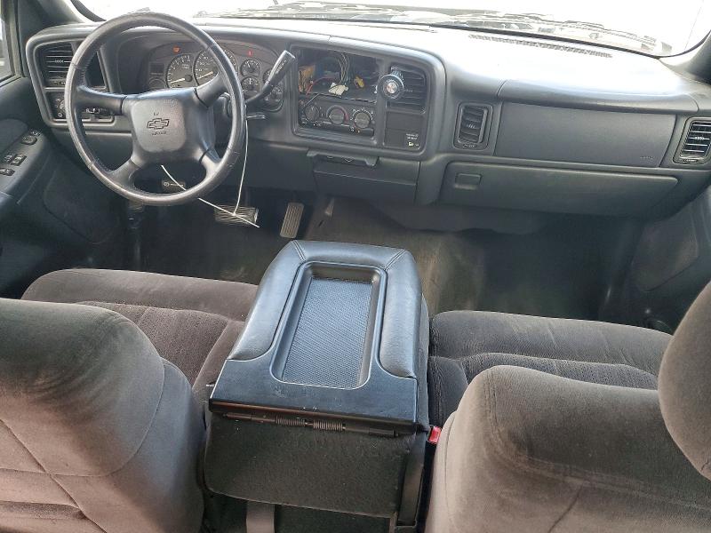 Photo 8 from auction – 2002 CHEVROLET SILVERADO with VIN 2GCEC19T921242745