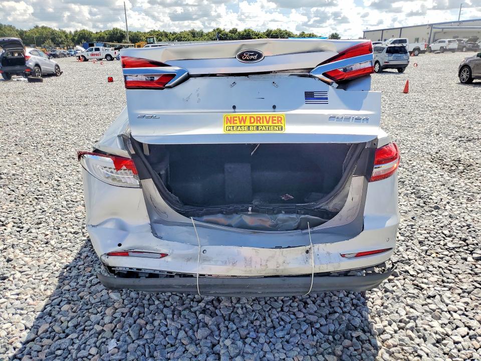 Photo 6 from auction – 2019 FORD FUSION with VIN 3FA6P0MU1KR185591