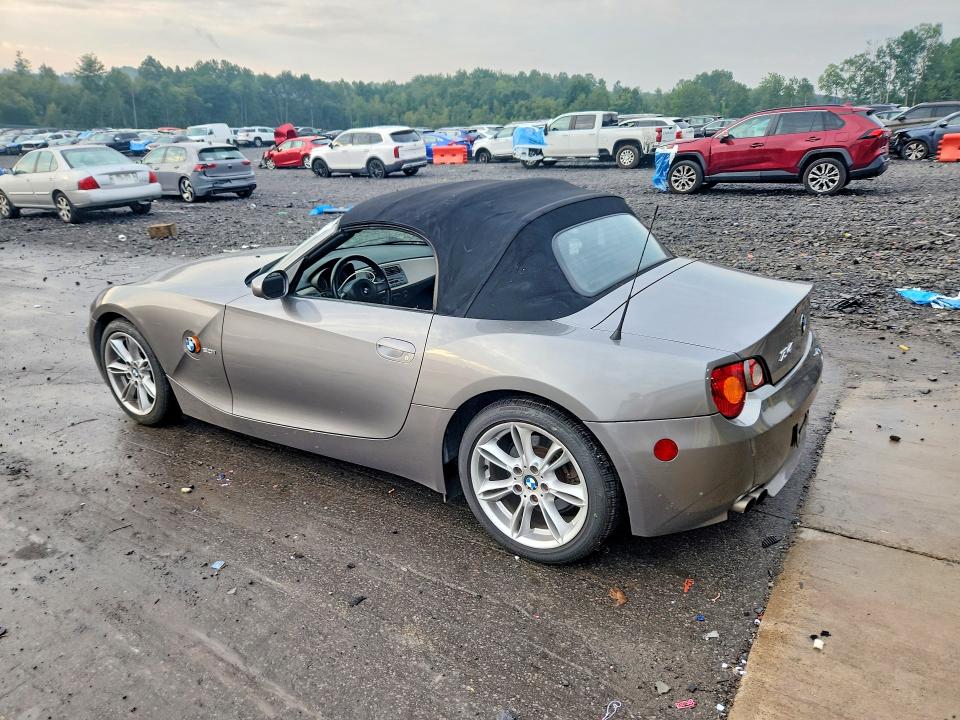 Photo 2 from auction – 2003 BMW Z4 with VIN 4USBT534X3LT22850