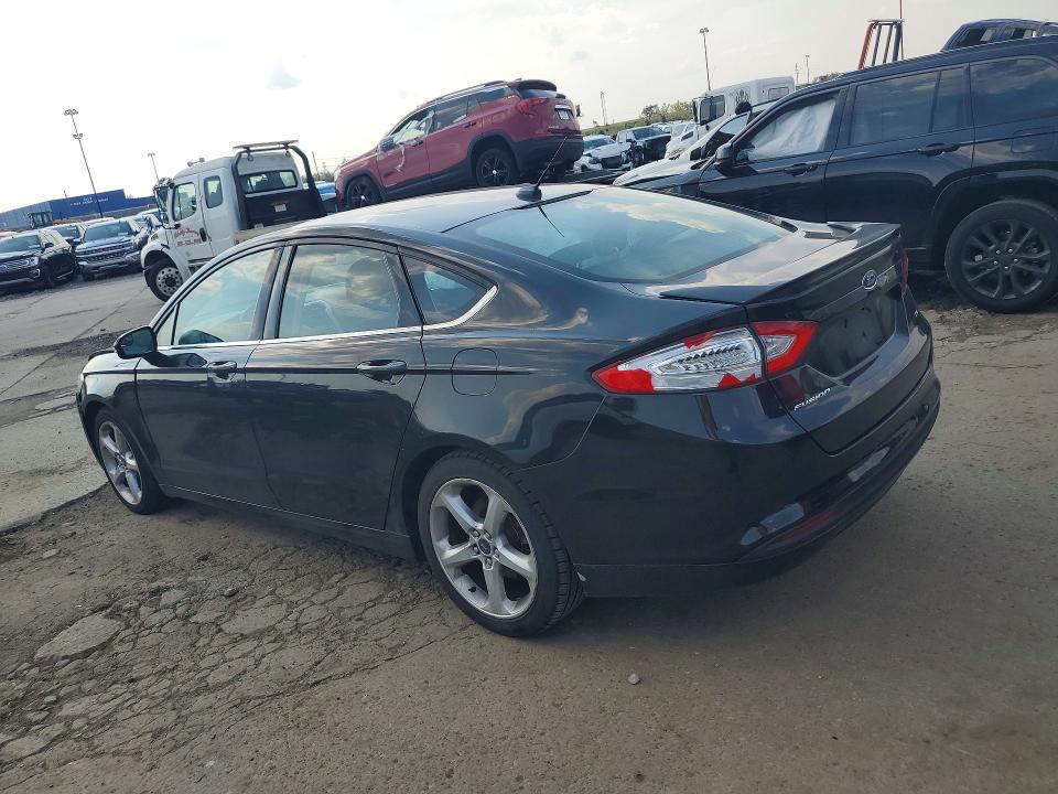 Photo 2 from auction – 2015 FORD FUSION with VIN 3FA6P0H71FR237439