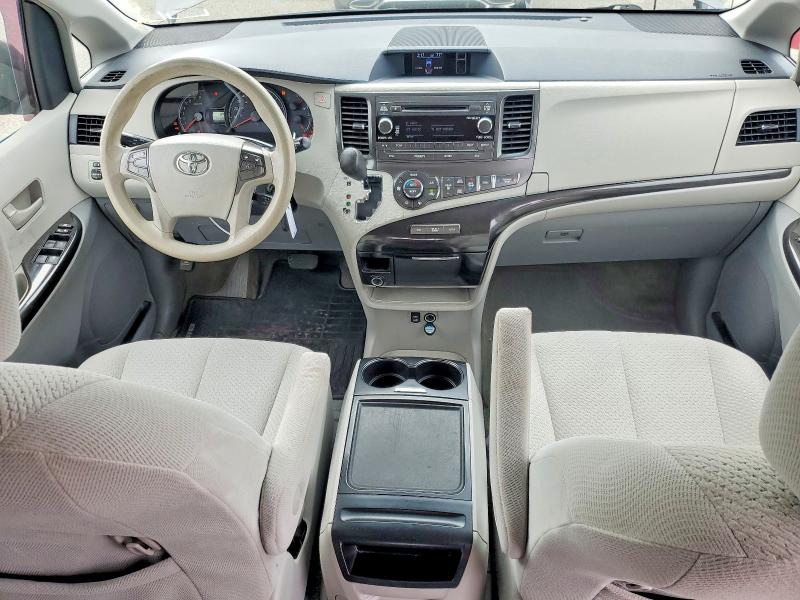 Photo 8 from auction – 2014 TOYOTA SIENNA with VIN 5TDKK3DC8ES515308