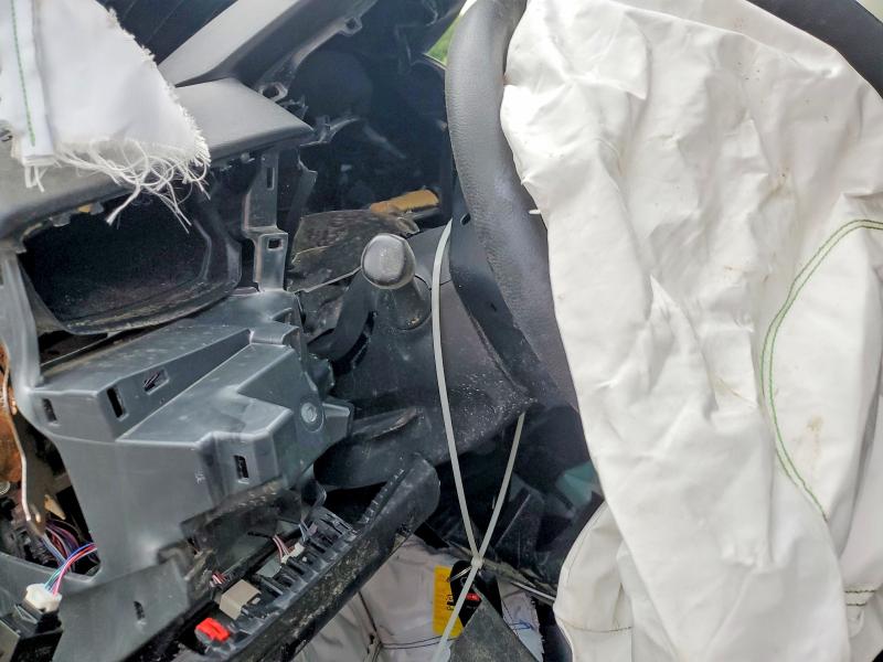 Снимка 9 от търг – 2024 TOYOTA COROLLA HYBRID с VIN JTDBCMFE5RJ021685