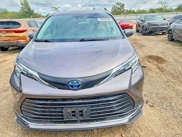 Zdjęcie 5 z aukcji – 2021 TOYOTA SIENNA z VIN 5TDYSKFC9MS040283