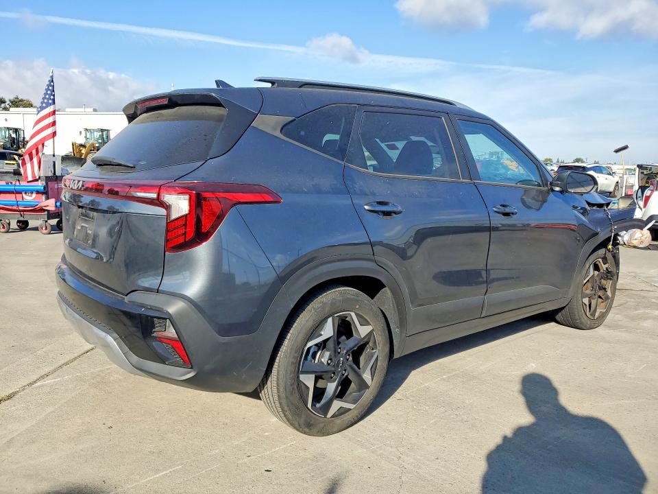 Photo 3 from auction – 2025 KIA SELTOS with VIN KNDEU2AA4S7724023