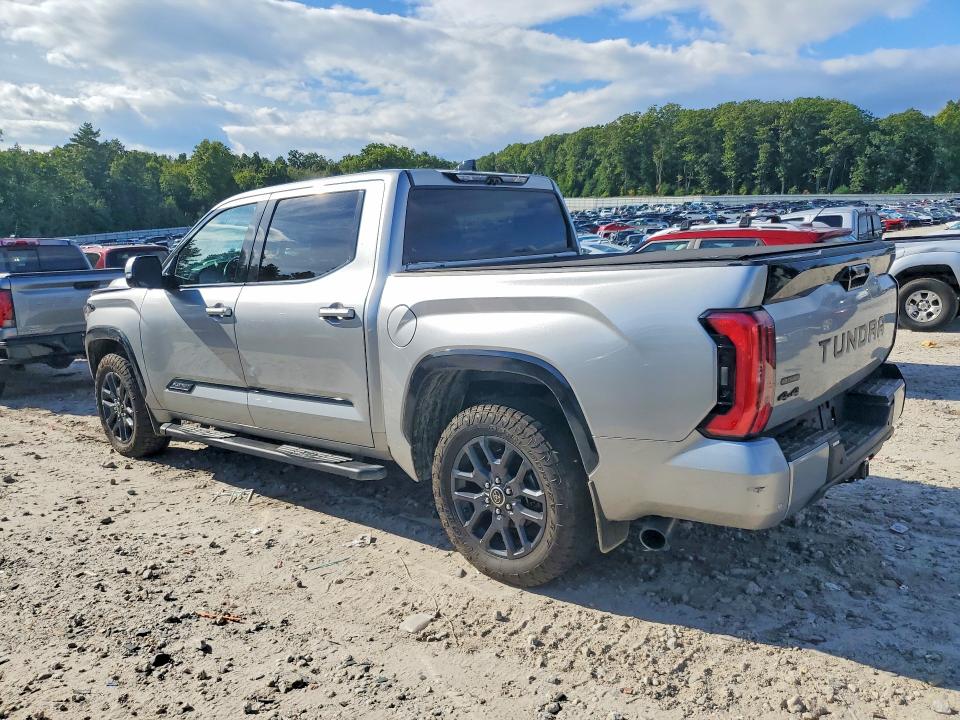 Photo 2 from auction – 2023 TOYOTA TUNDRA with VIN 5TFNC5DBXPX018190