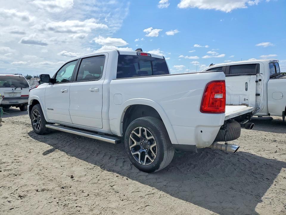 Снимка 2 от търг – 2025 RAM 1500 с VIN 1C6SRFJP0SN537137