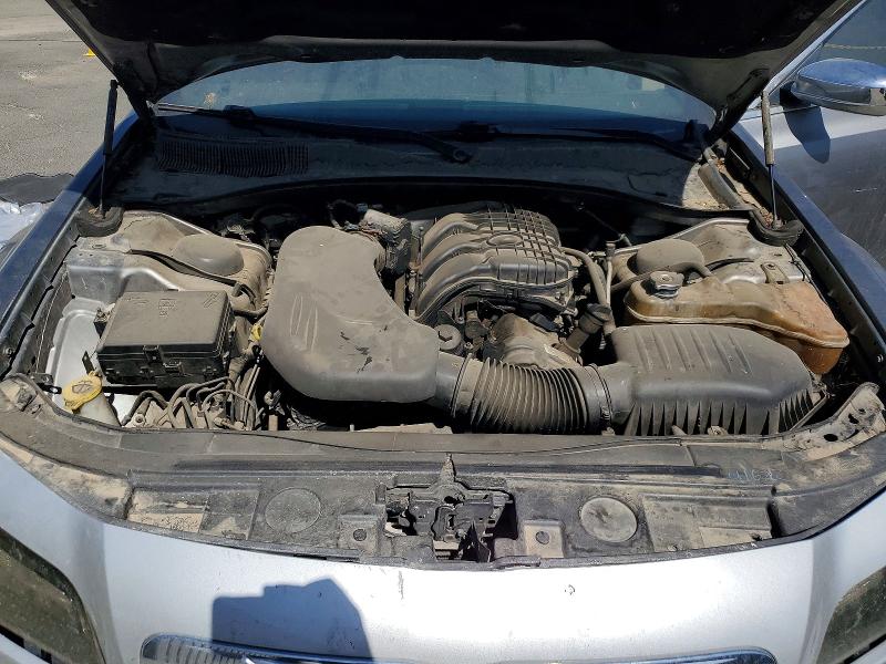 Photo 11 from auction – 2011 CHRYSLER 300 with VIN 2C3CA5CGXBH557937