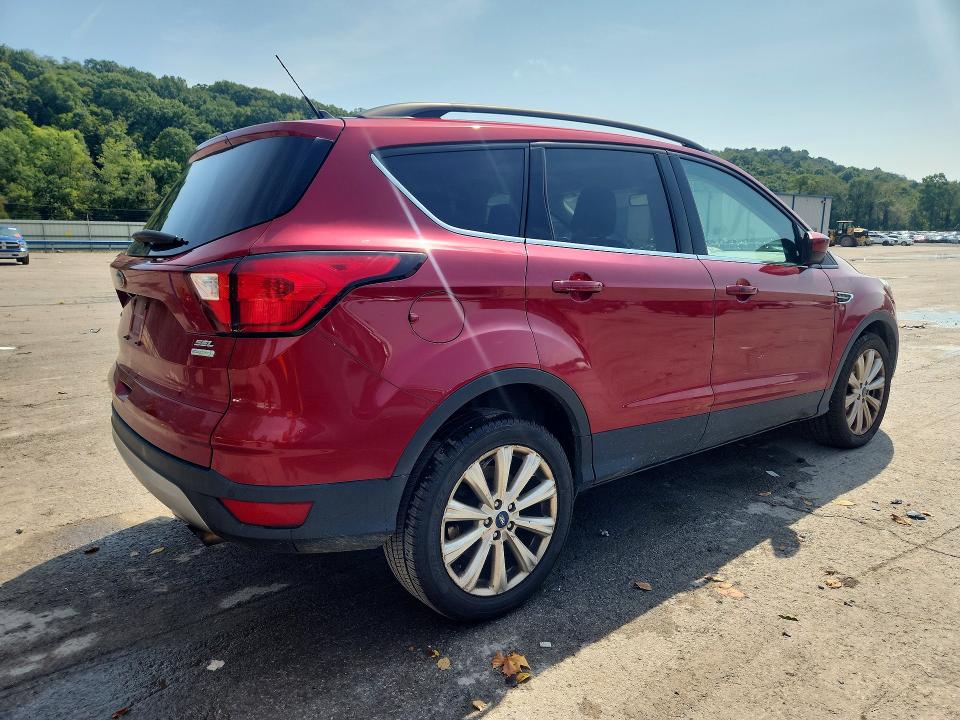 Фото 3 с аукциона – 2019 FORD ESCAPE с VIN 1FMCU0HD7KUA31732