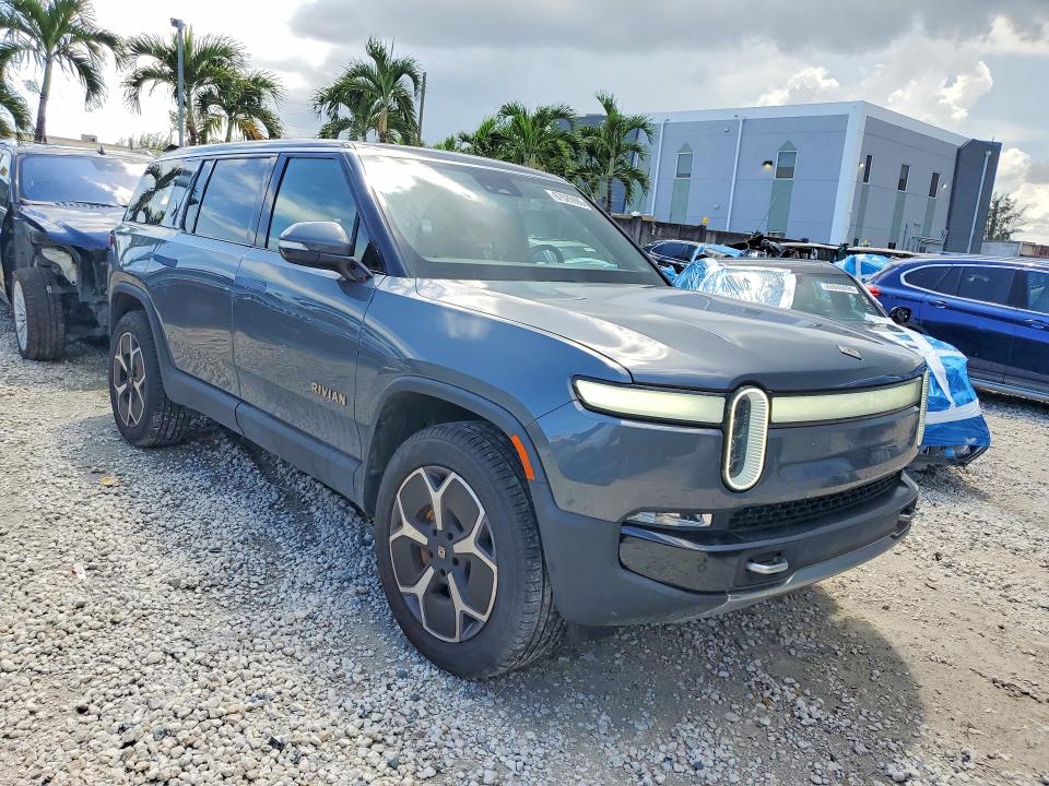Foto 4 de la subasta – 2024 RIVIAN R1S con VIN 7PDSGABA7RN036888